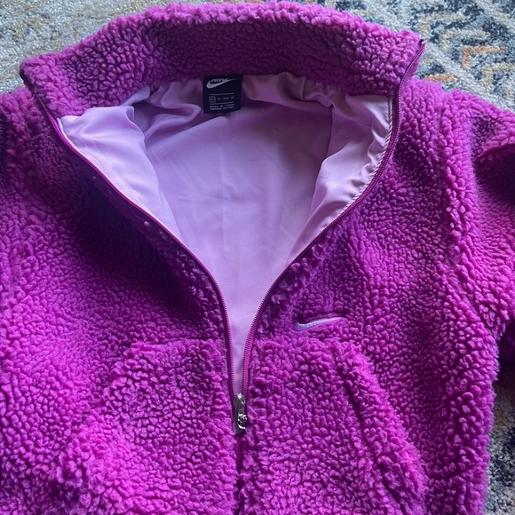NIKE SPORTSWEAR SWOOSH SHERPA JACKET CU6639-564 PURPLE size XS - Picture 4 of 9